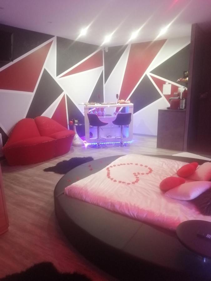 Le Rêve de Lily Acomodação com café da manhã Les Vignères Exterior foto